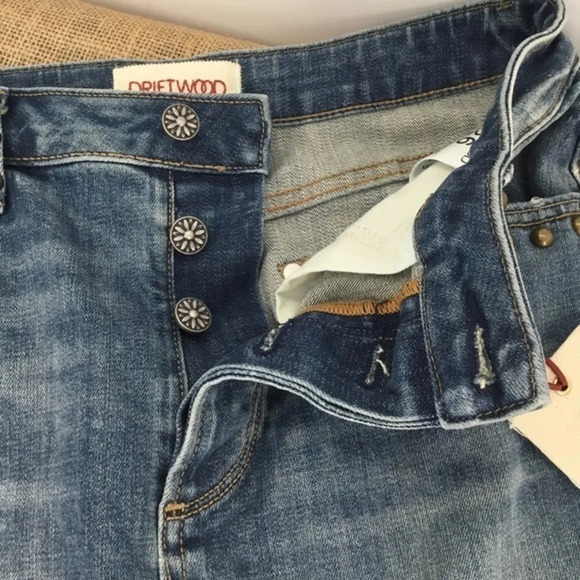 Driftwood Women’s Stef Frayed Hem Studded Denim Skirt NWT - Picture 6 of 9